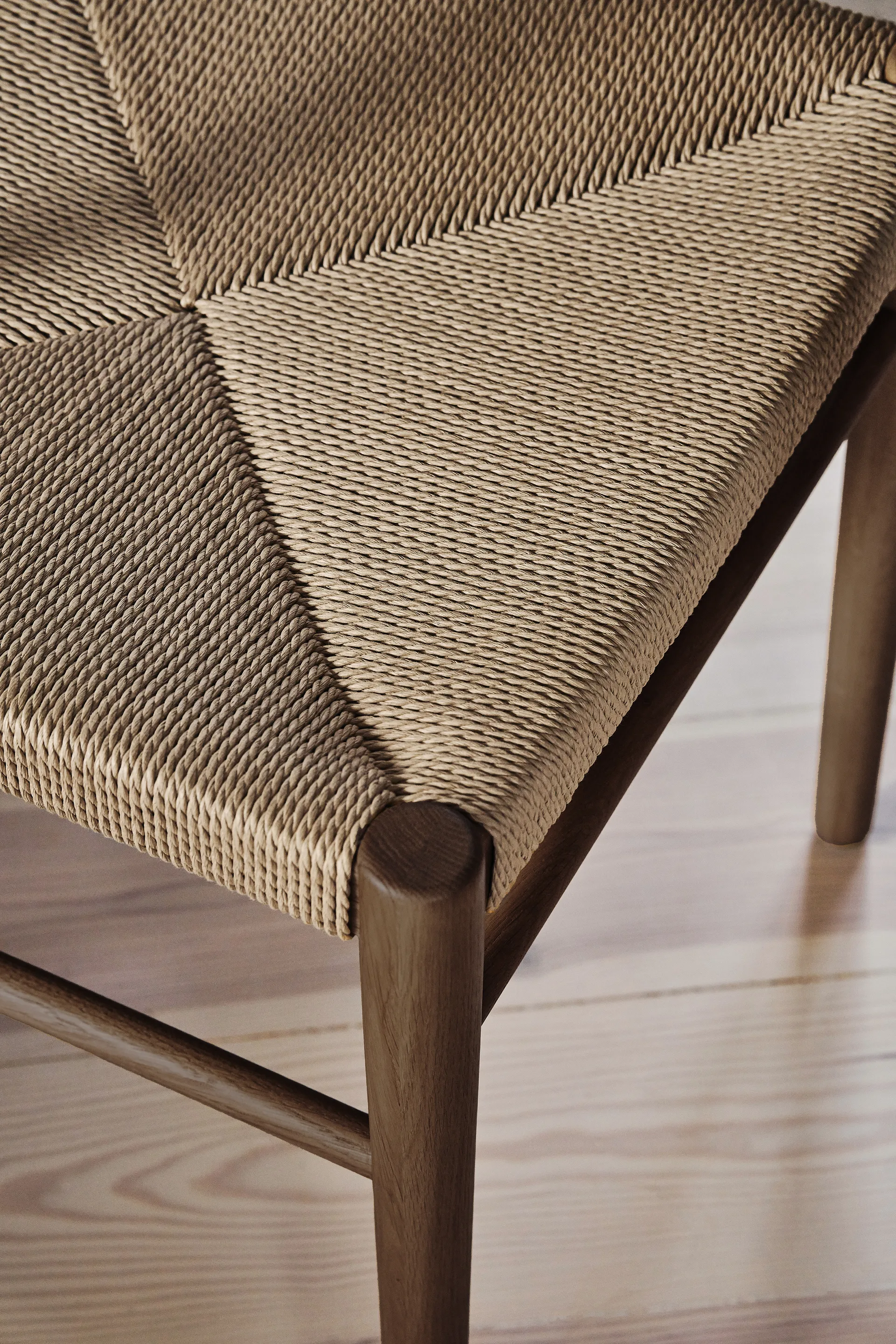 Smoked lacquered oak-natural woven, 2-pack,  1898