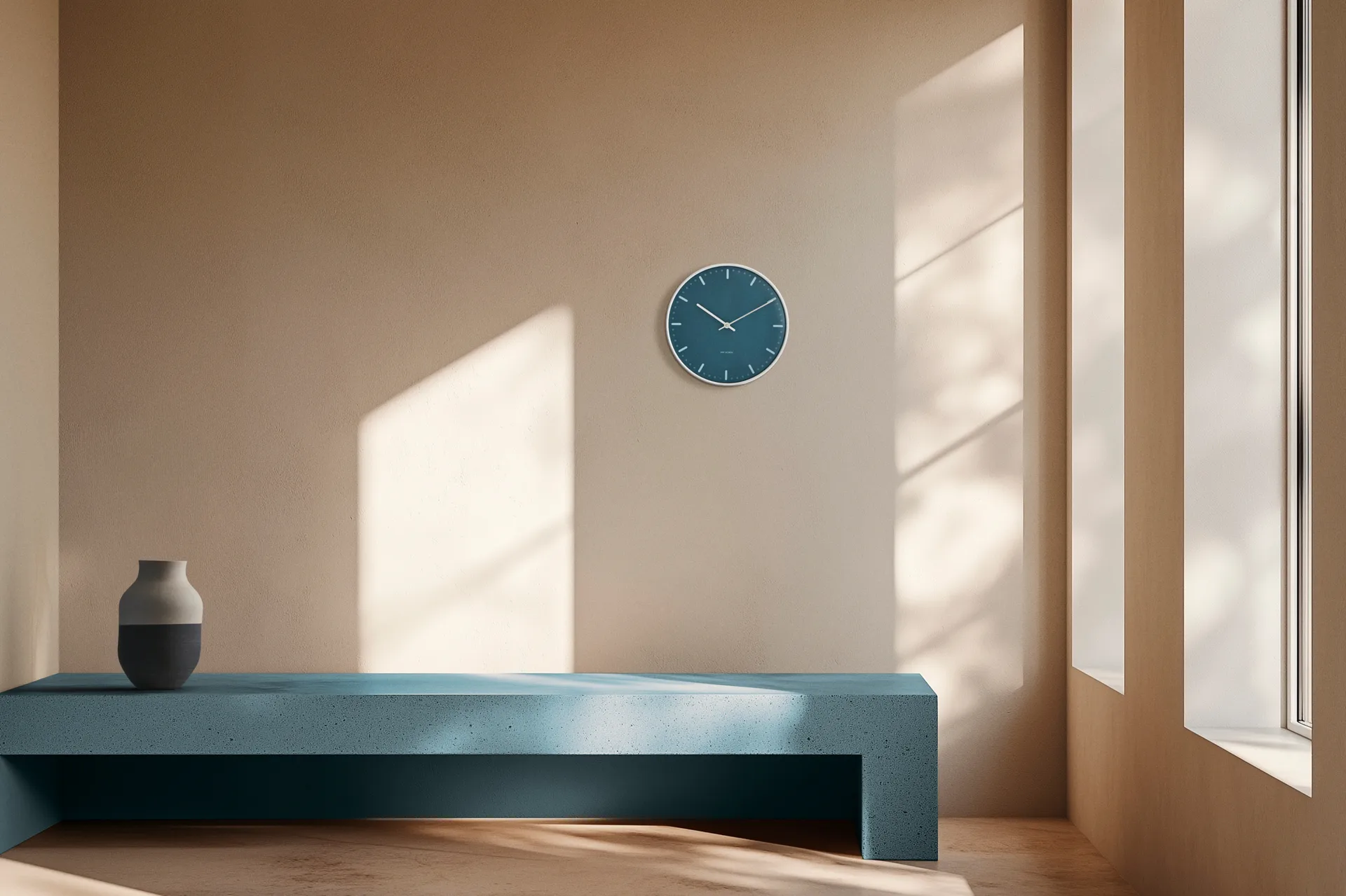 Arne Jacobsen City Hall, Blue, Ø29 cm Arne Jacobsen Clocks