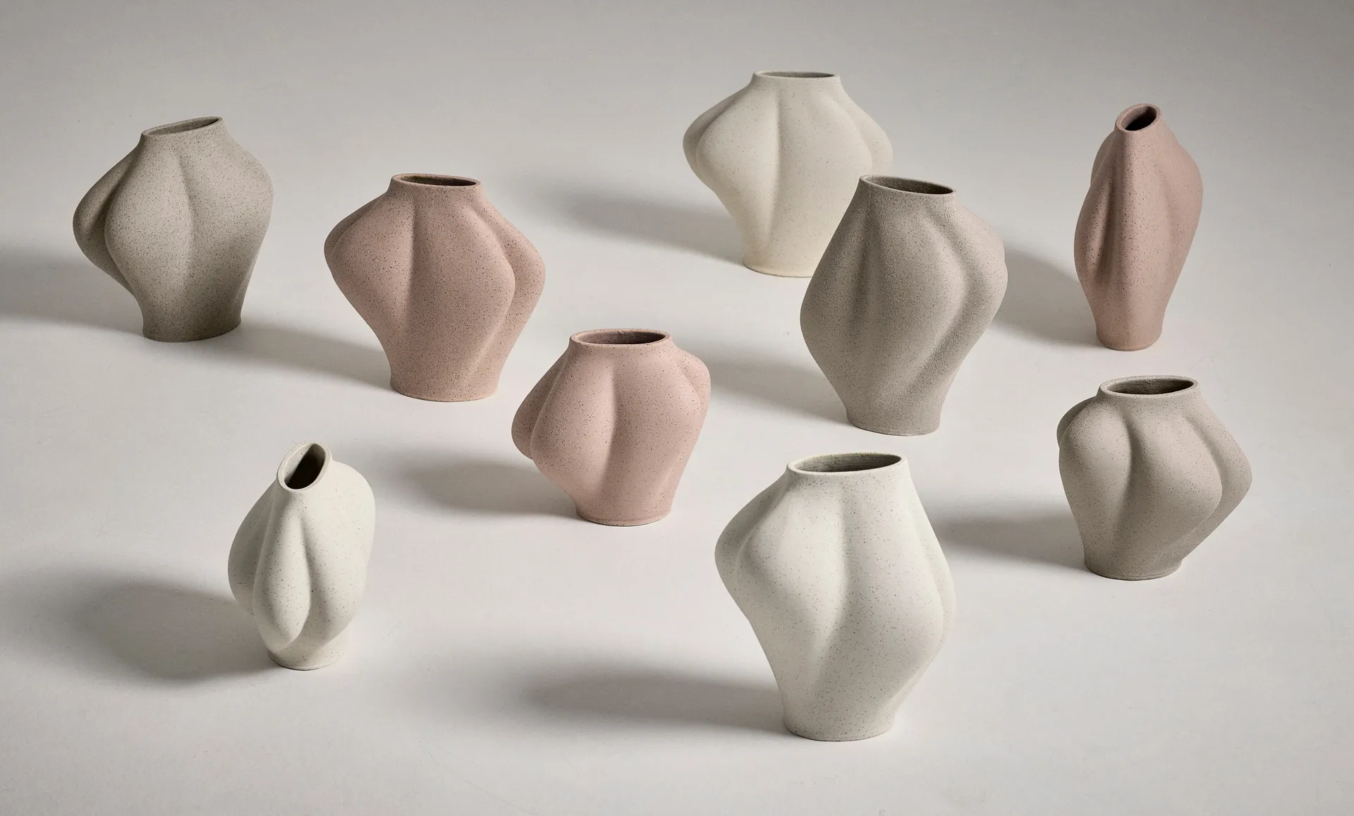 Saltare vase, Cream, Ø17x35 cm AYTM