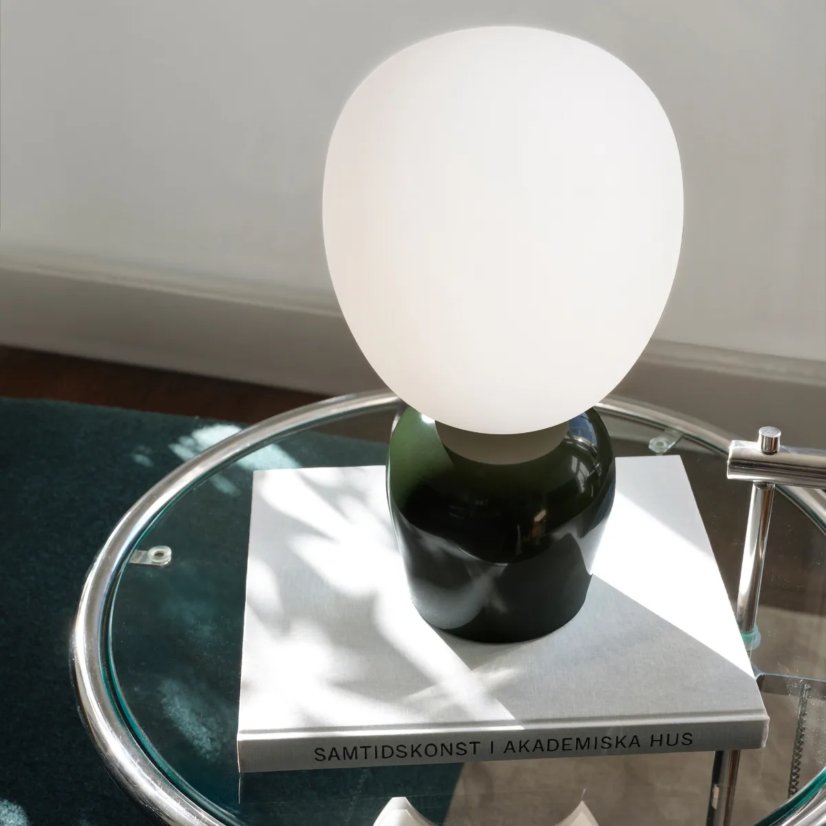 Buddy table lamp opalglass, Glossy forest green Belid
