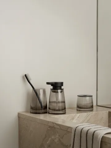 Ava toothbrush mug - Black - blomus