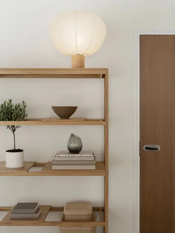 Kami table lamp - Oak, Ø46 cm - blomus