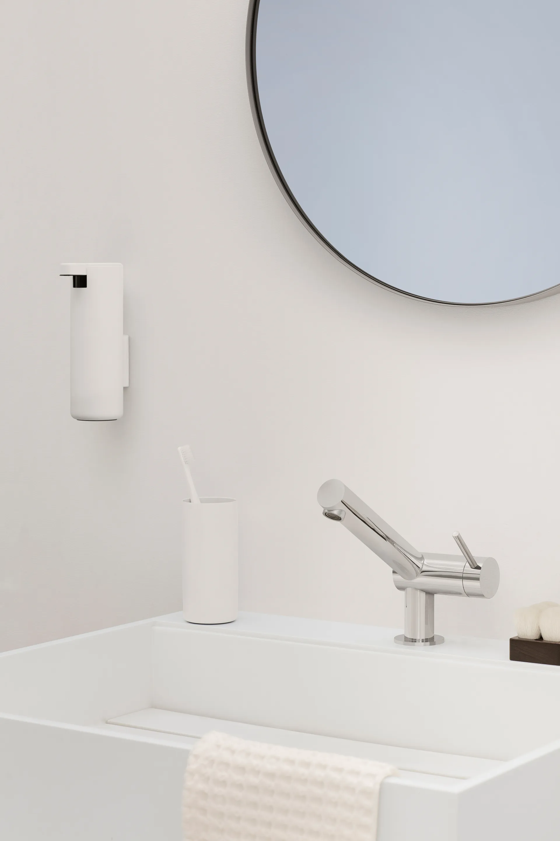 Modo toothbrush mug, White blomus