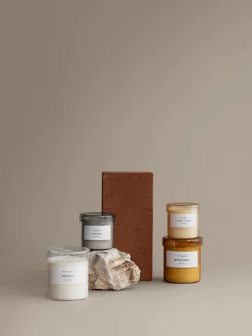 Vaola Scented Candle Vetiver - S, 30 H - blomus