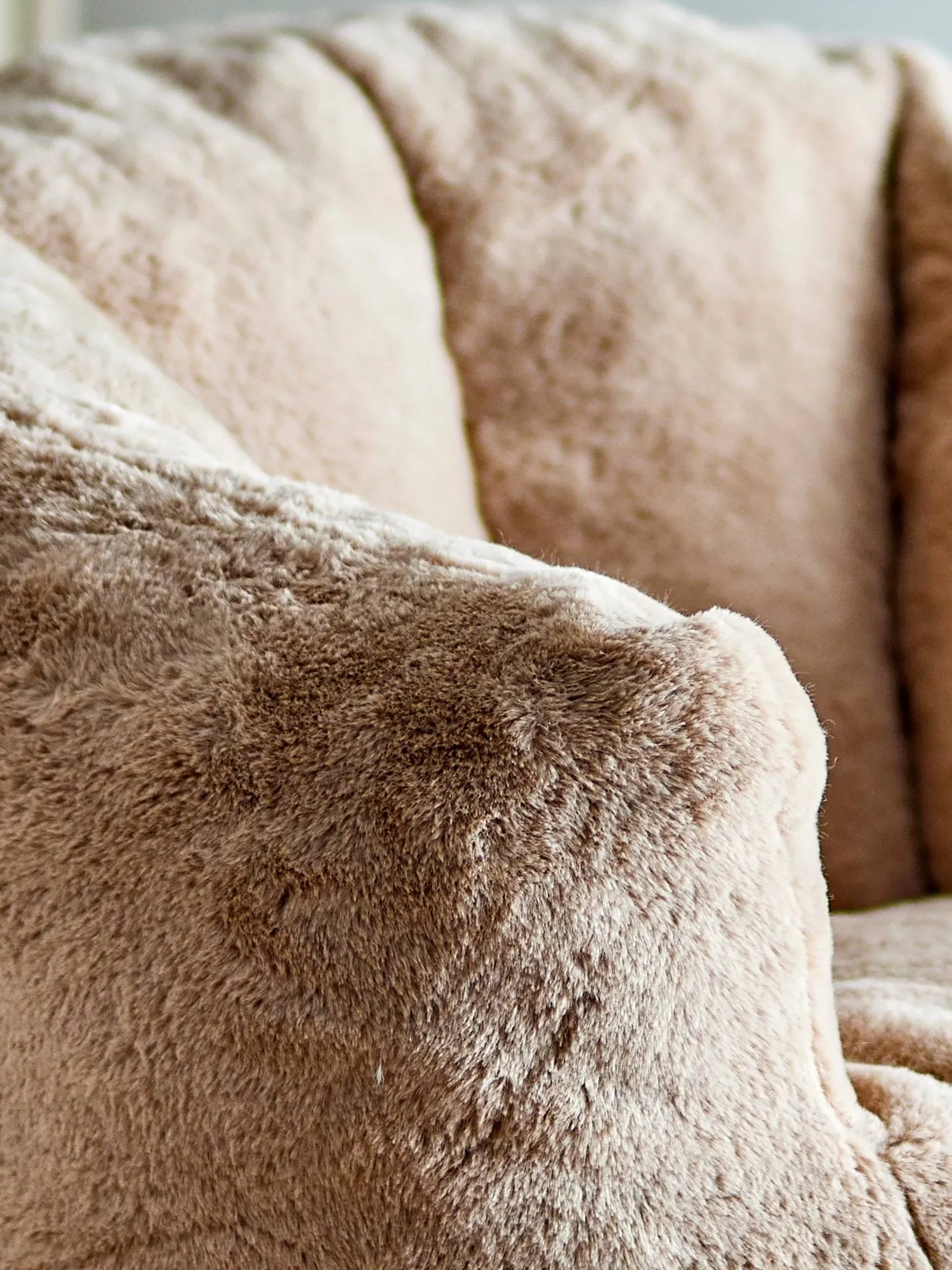 Kari armchair, Brown Bloomingville