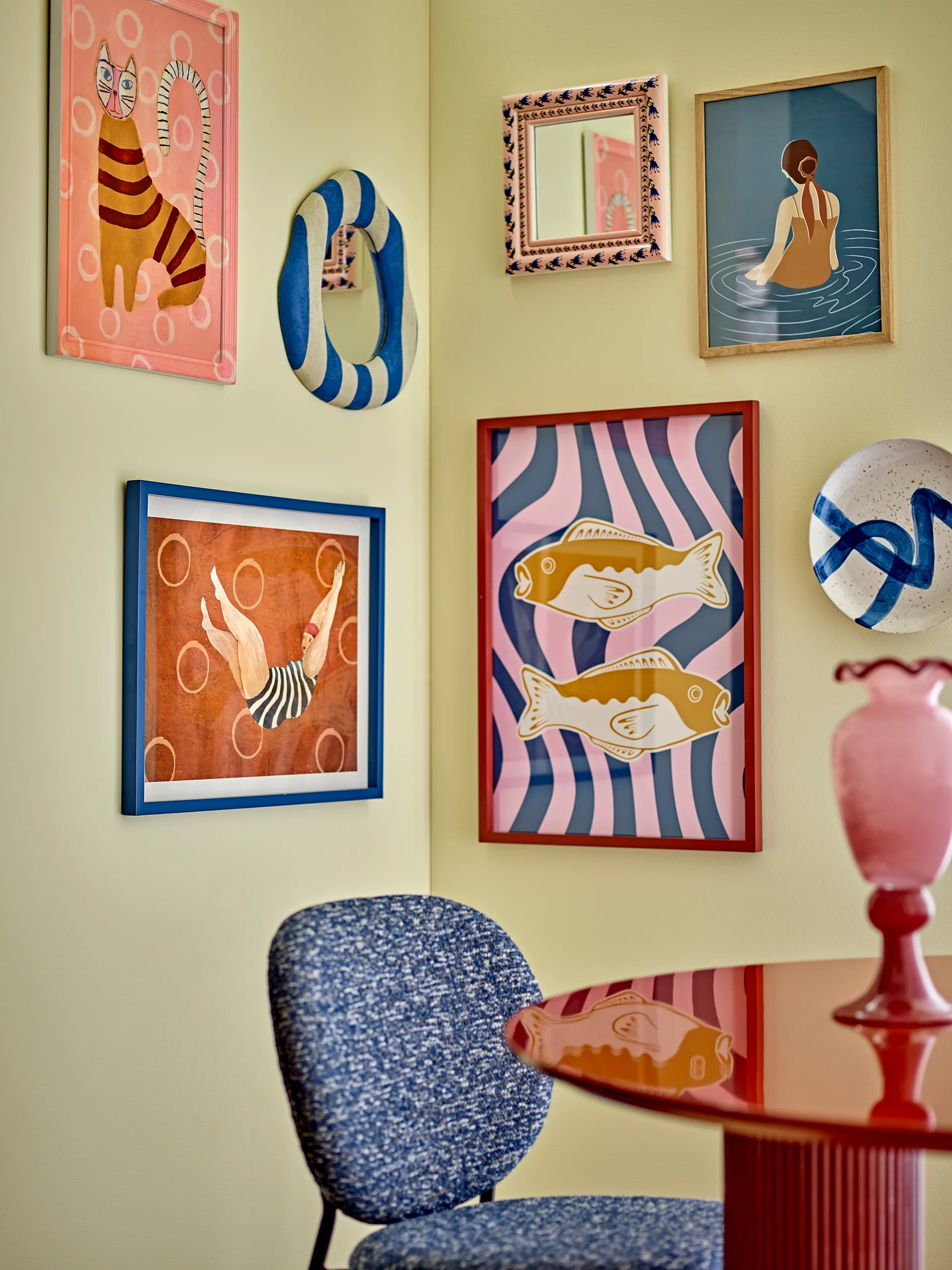 Remy illustration with frame 50x70 cm, Rose Bloomingville