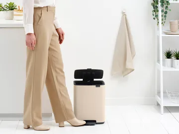 Bo pedal bin 12 L - Soft Beige - Brabantia