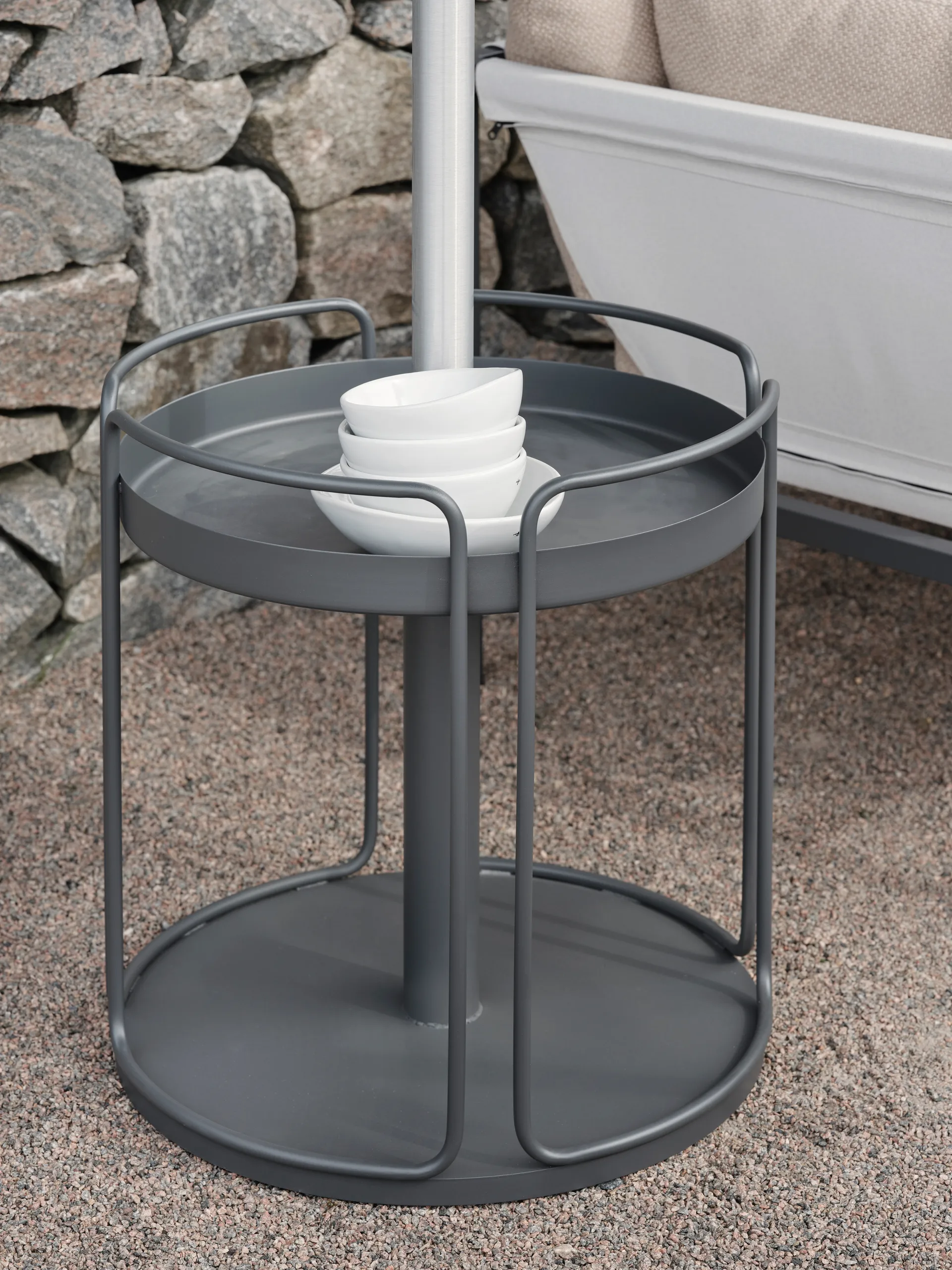 Shady side table and parasol base, Zin red Brafab