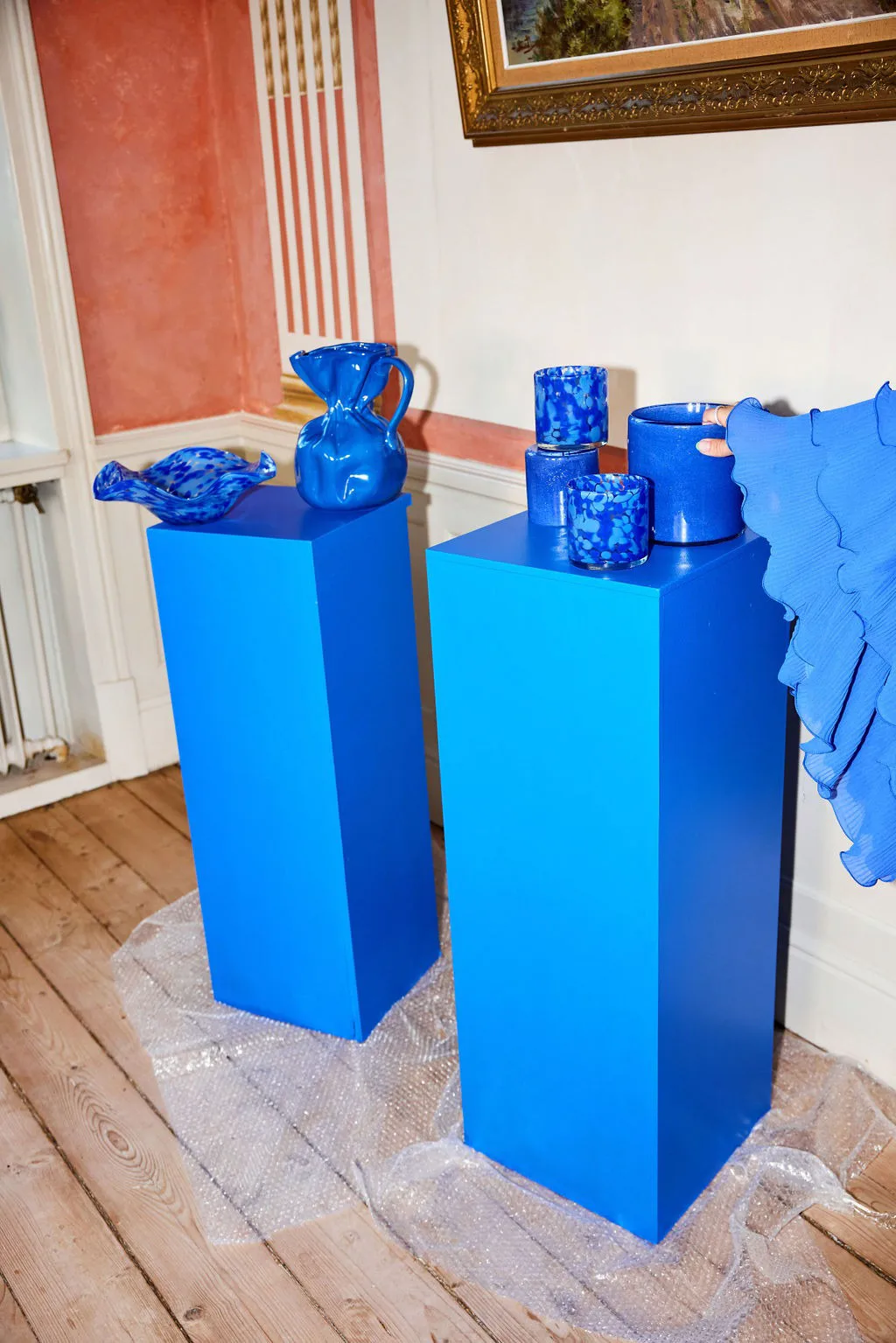 Crumple vase, Blue Byon