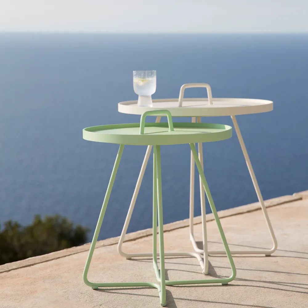 On the move table Ø44 cm, Taupe Cane-line