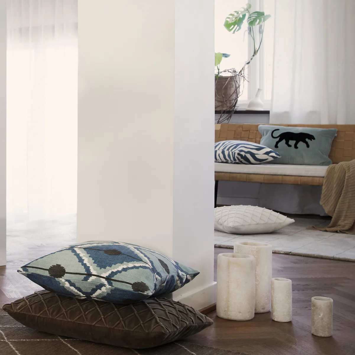 Embroidered Black Panther cushion cover 40x60 cm, Aqua Chhatwal & Jonsson