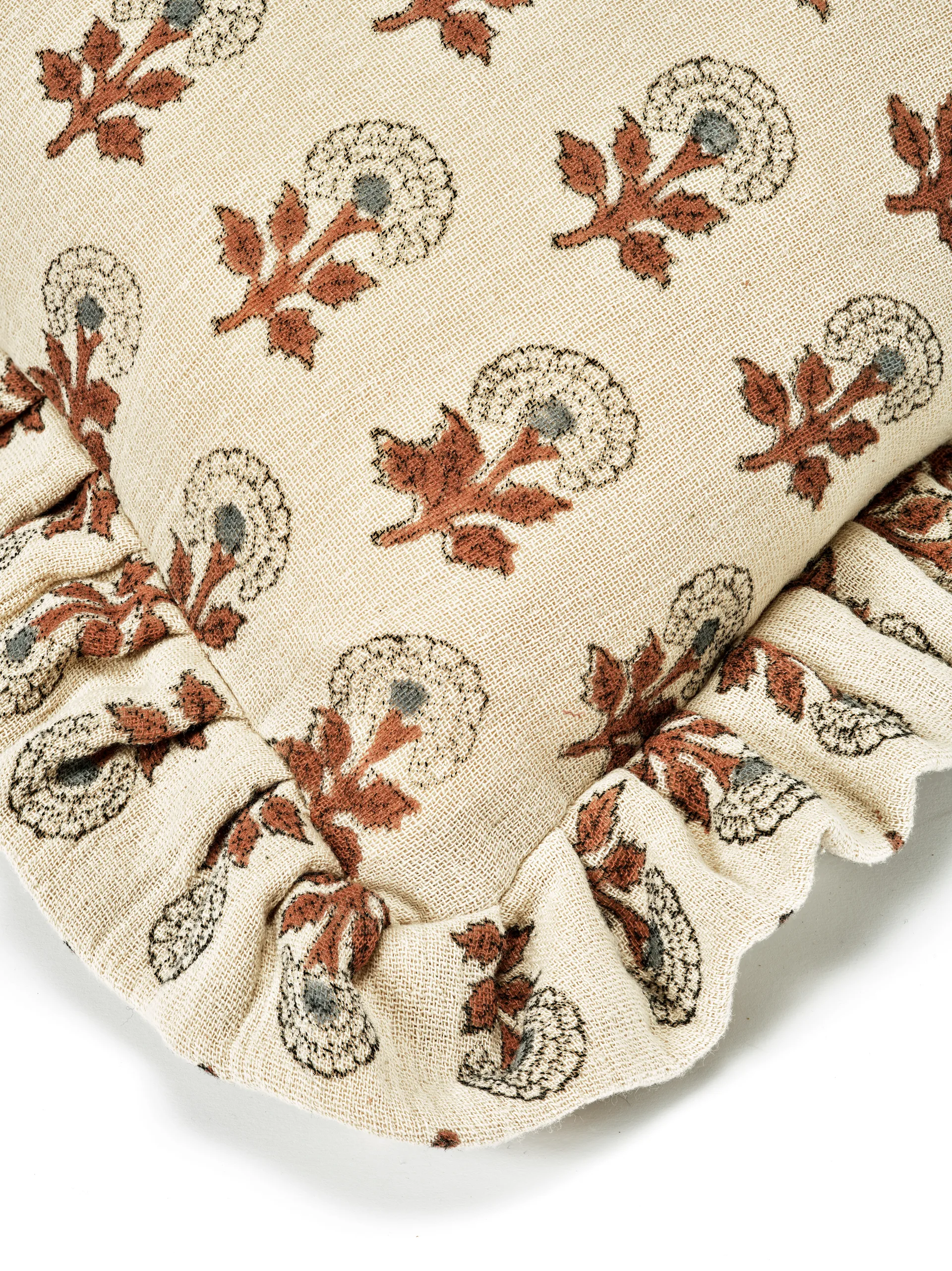 Marigold cushion cover 50x50 cm, Mocha Classic Collection