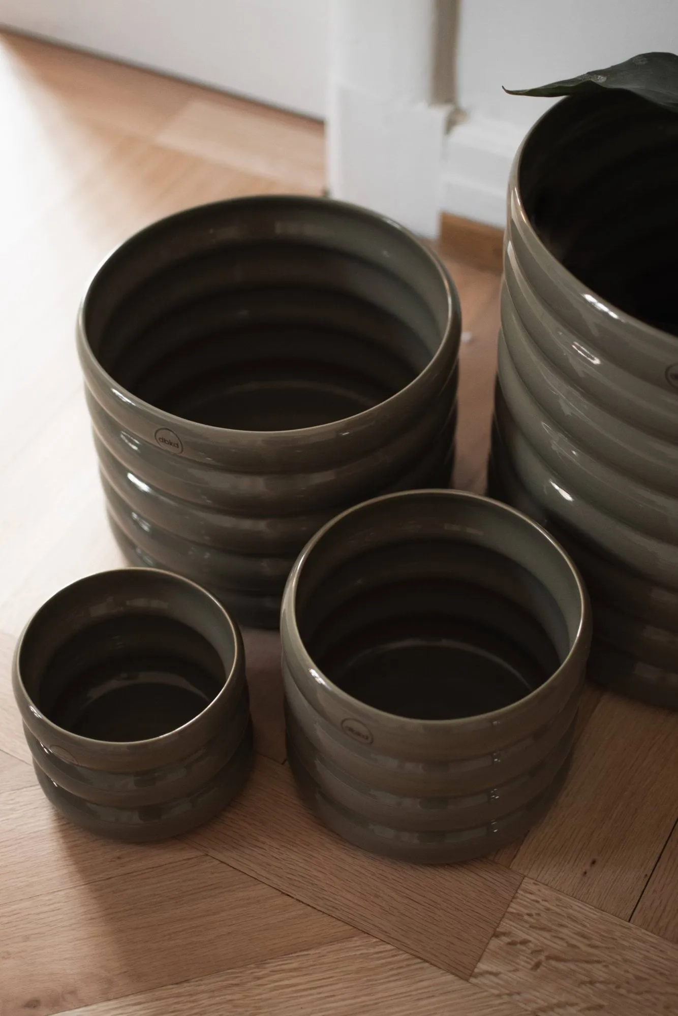 Mud plant pot shiny dust, Ø20 cm DBKD