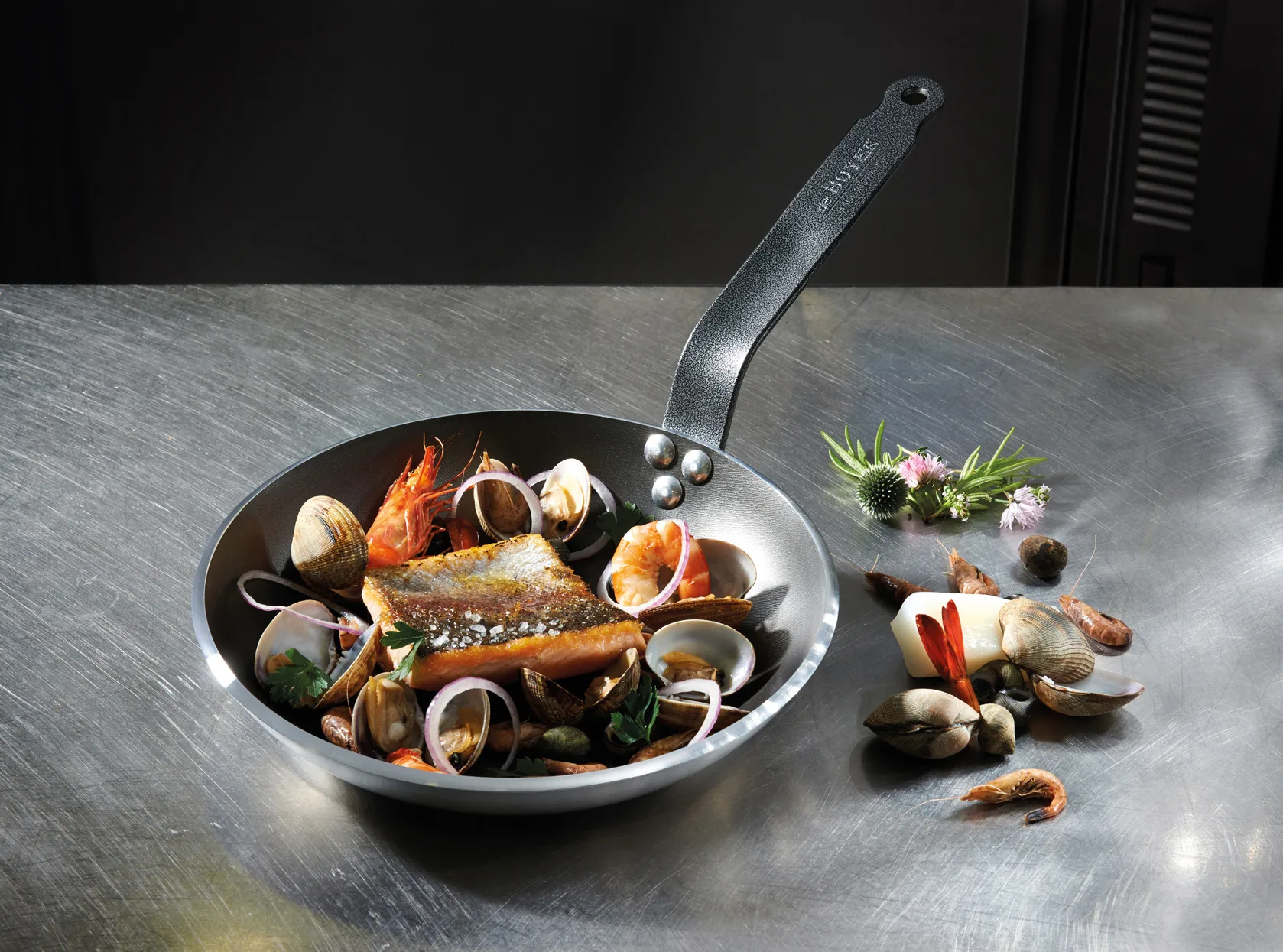 Choc 5 Resto frying pan induction, 24 cm De Buyer