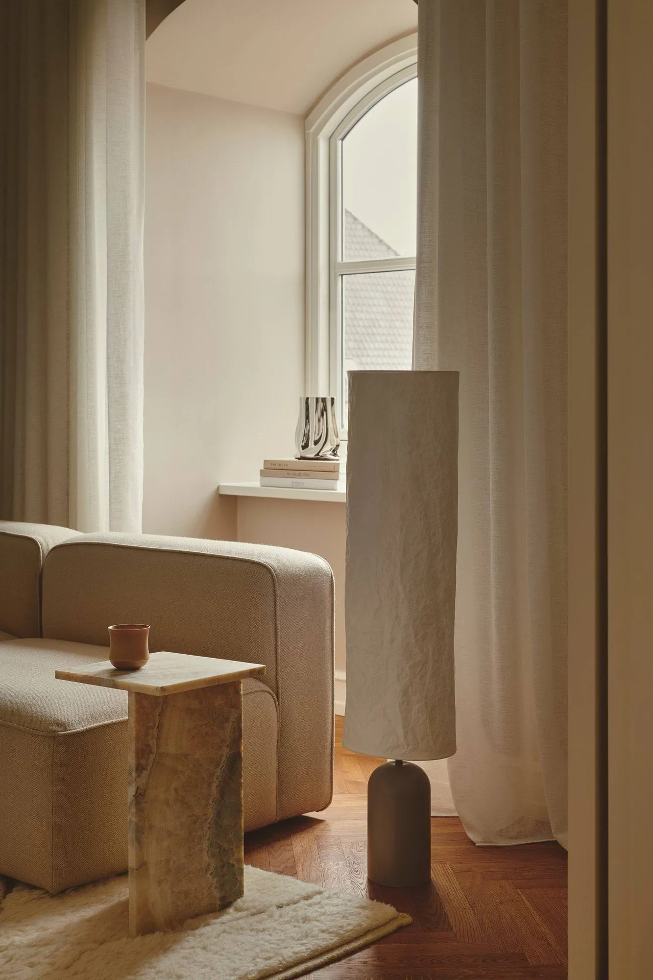 Talli floor lamp, Brown, Ø25x113.5 cm Design For The People
