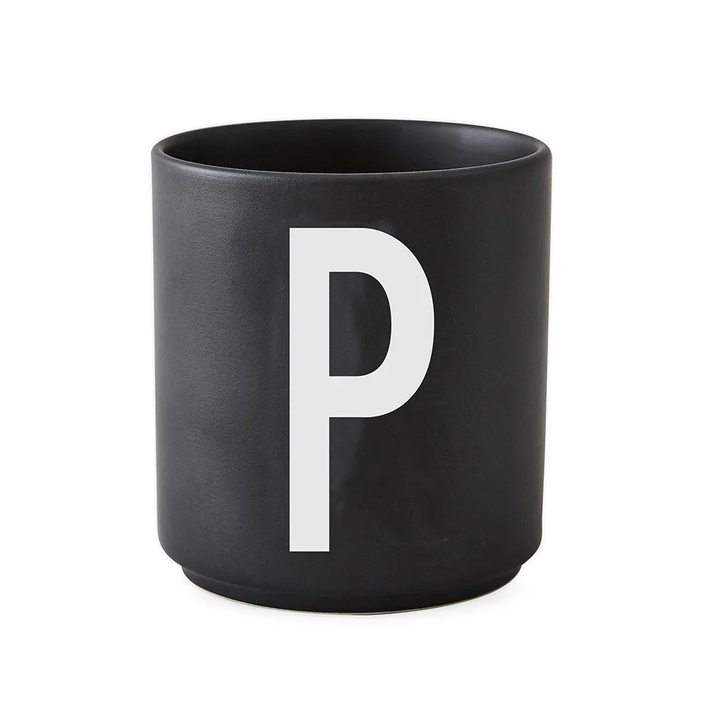Design Letters cup black, P Design Letters