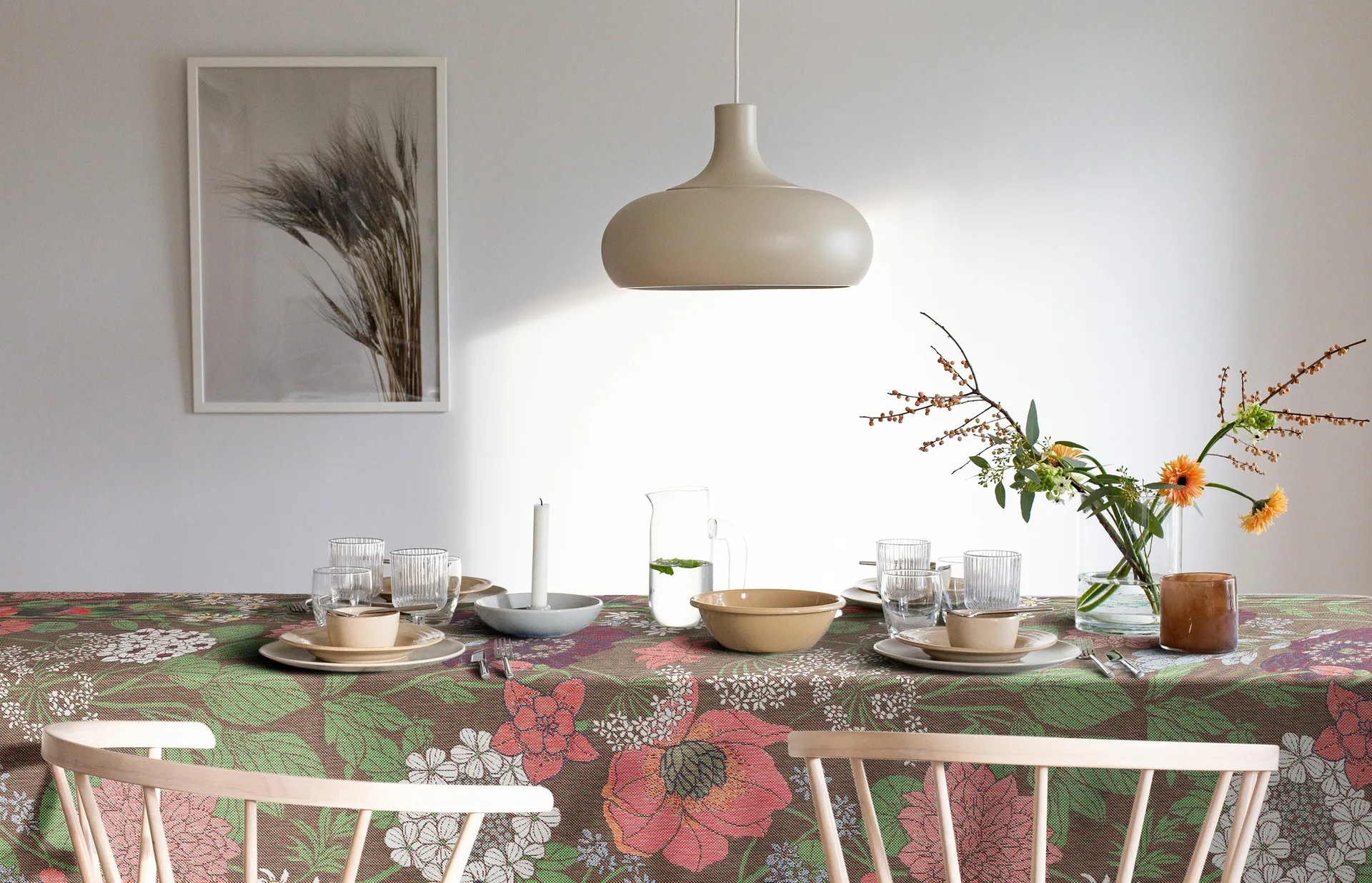 Blomsterfång Tablecloth 145x300 cm, Multi Ekelund Linneväveri