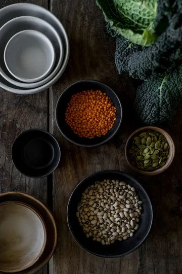 Ernst bowl - Matte black-natural base, Ø11 cm - ERNST
