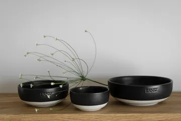 Ernst bowl - Matte black-natural base, Ø11 cm - ERNST