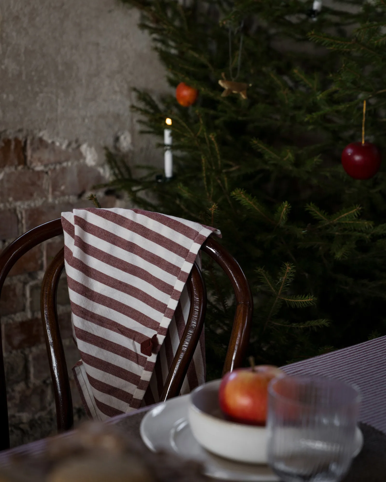 Ernst tablecloth striped 145x300 cm, Red-white ERNST