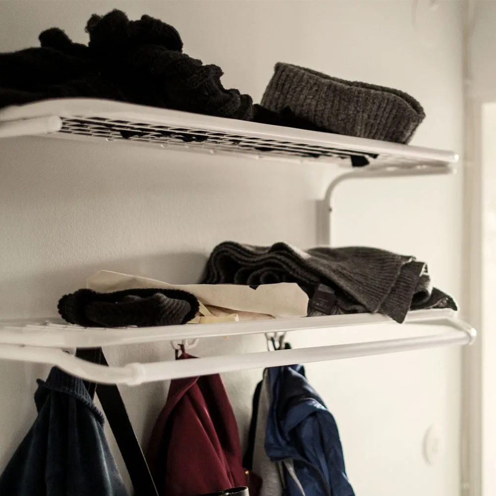 Classic 650 hat shelf, Black/black, 2 levels, 90 cm Essem Design