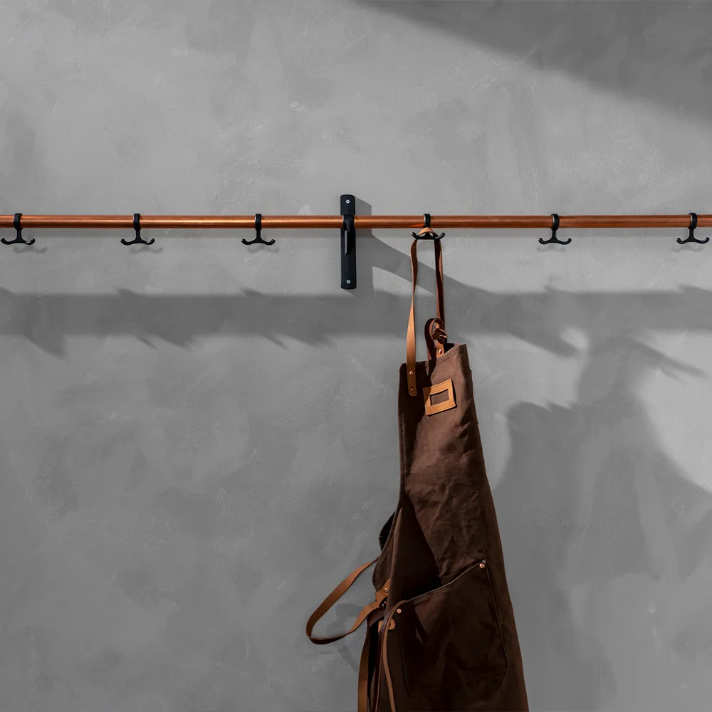 Nostalgi Hook rack, Walnut, white stand Essem Design
