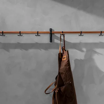 Nostalgi Hook rack - Walnut, white stand - Essem Design