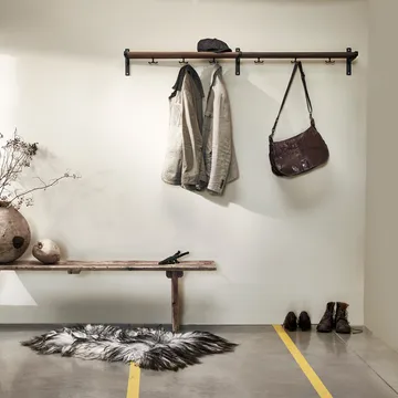 Nostalgi Shoe or hat shelf - Birch, black stand - Essem Design