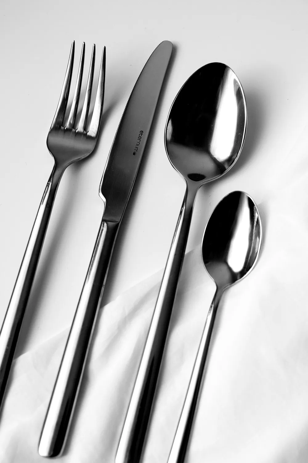 Eternum Nardo cutlery set 16-piece, Stainless steel Eternum