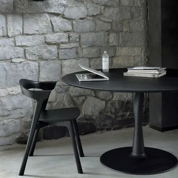 Torsion dining table - White-pigmented hardwax-oiled oak, Ø90 cm - Ethnicraft