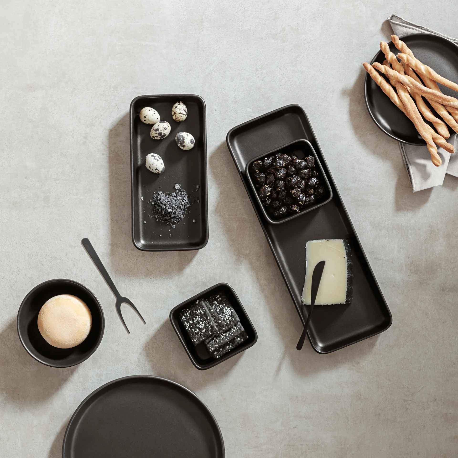 Nordic Kitchen serving platter 12x24 cm, black Eva Solo