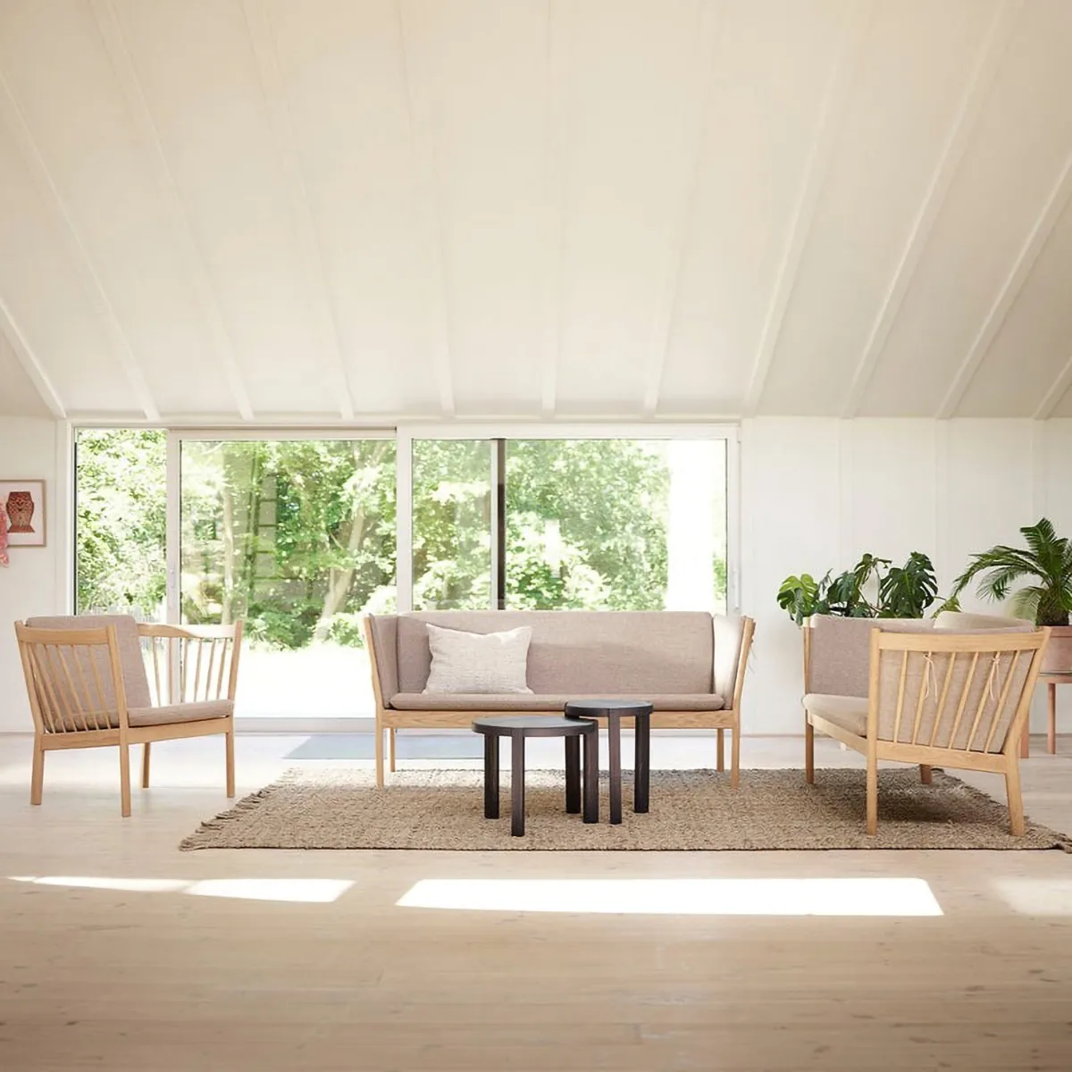 J146 armchair, Oak lacquered-light grey FDB Møbler