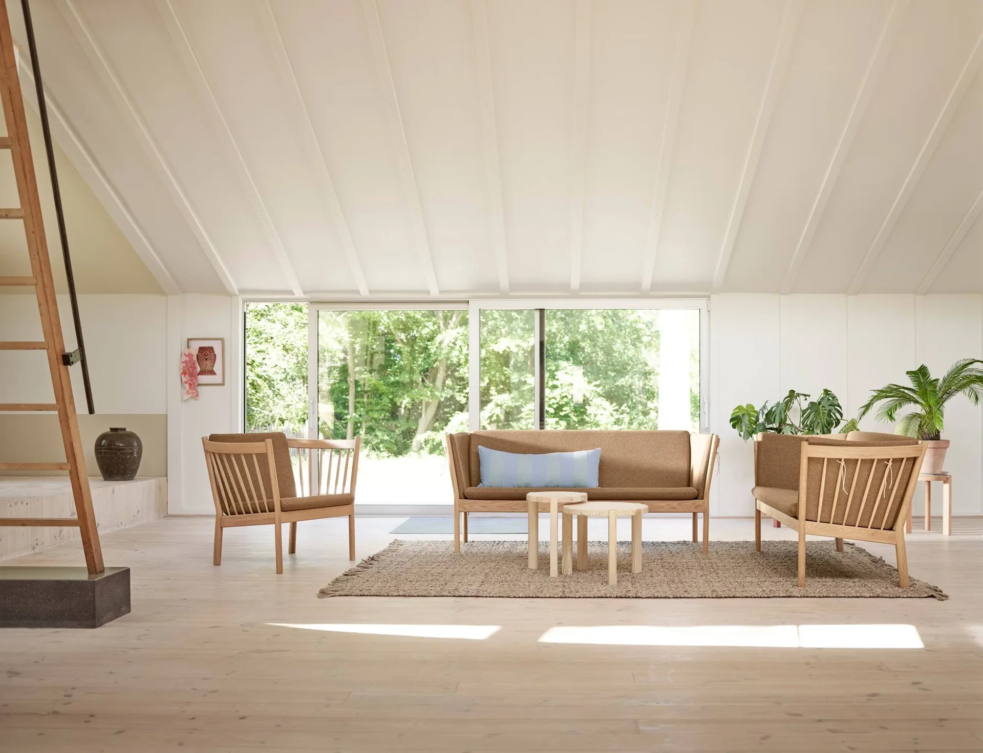 J149 sofa, Fabric brown-lacquered oak, 3-seater FDB Møbler