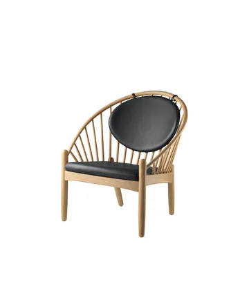 J166 Jørna chair - Oak nature lacquered-black leather - FDB Møbler