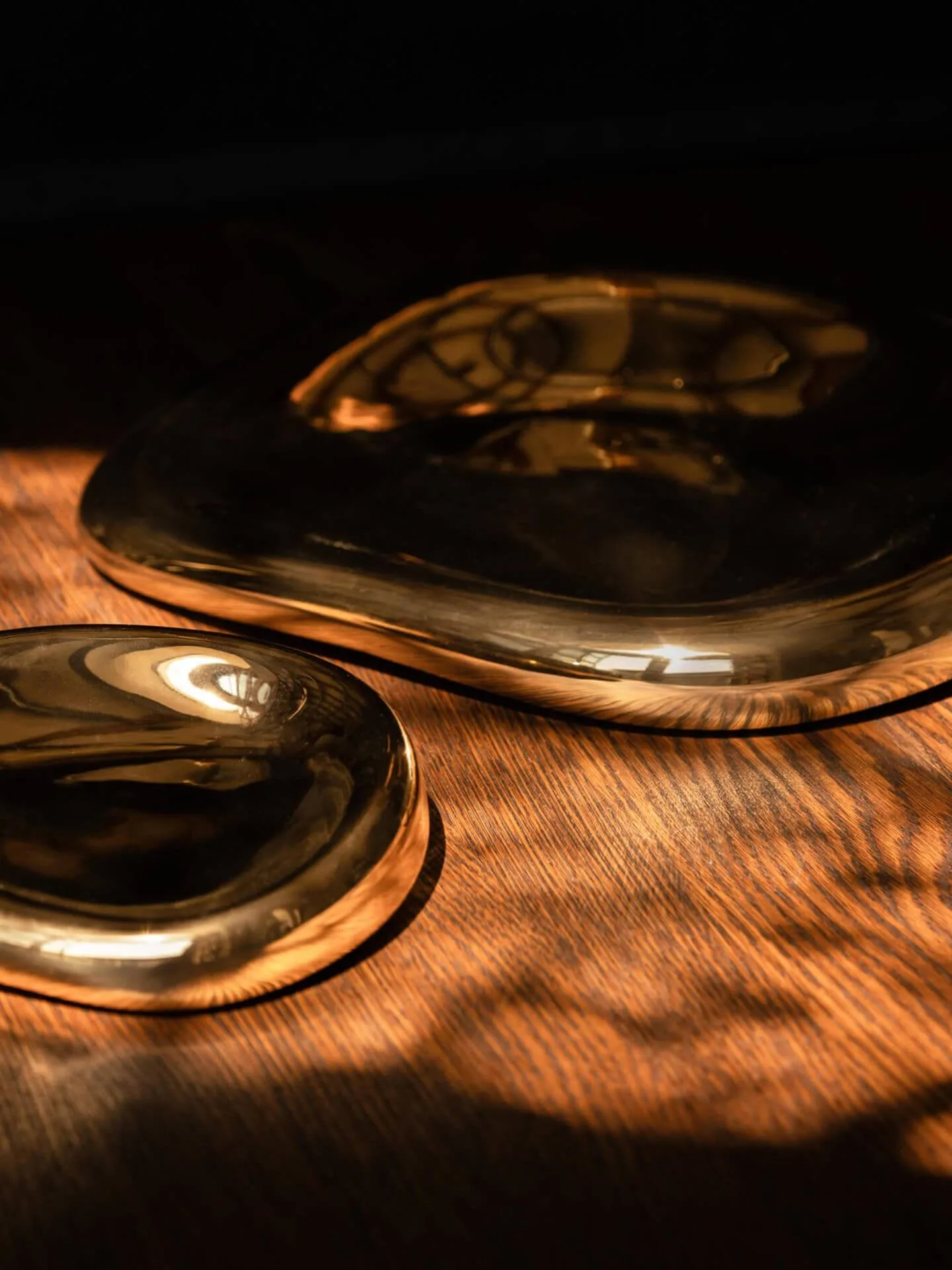 Bellure centrepiece decorative bowl Ø35 cm, brass finish Ferm Living