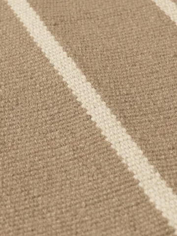 Calm kelim carpet - Dark Sand, Off-white, 140x200 cm - Ferm Living
