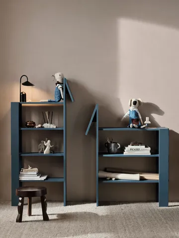 Giraffe bookshelf 69x140 cm - Dark Blue - Ferm Living
