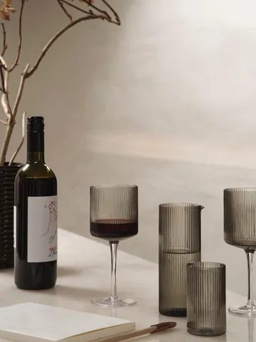Ripple milk pitcher 40 cl - Smoked grey - Ferm Living
