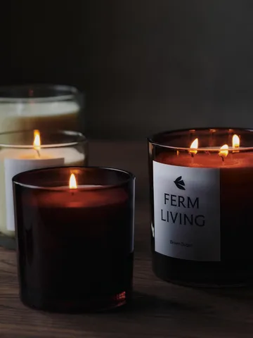 Vitto scented candle 45 h - Dark Grape - Ferm Living