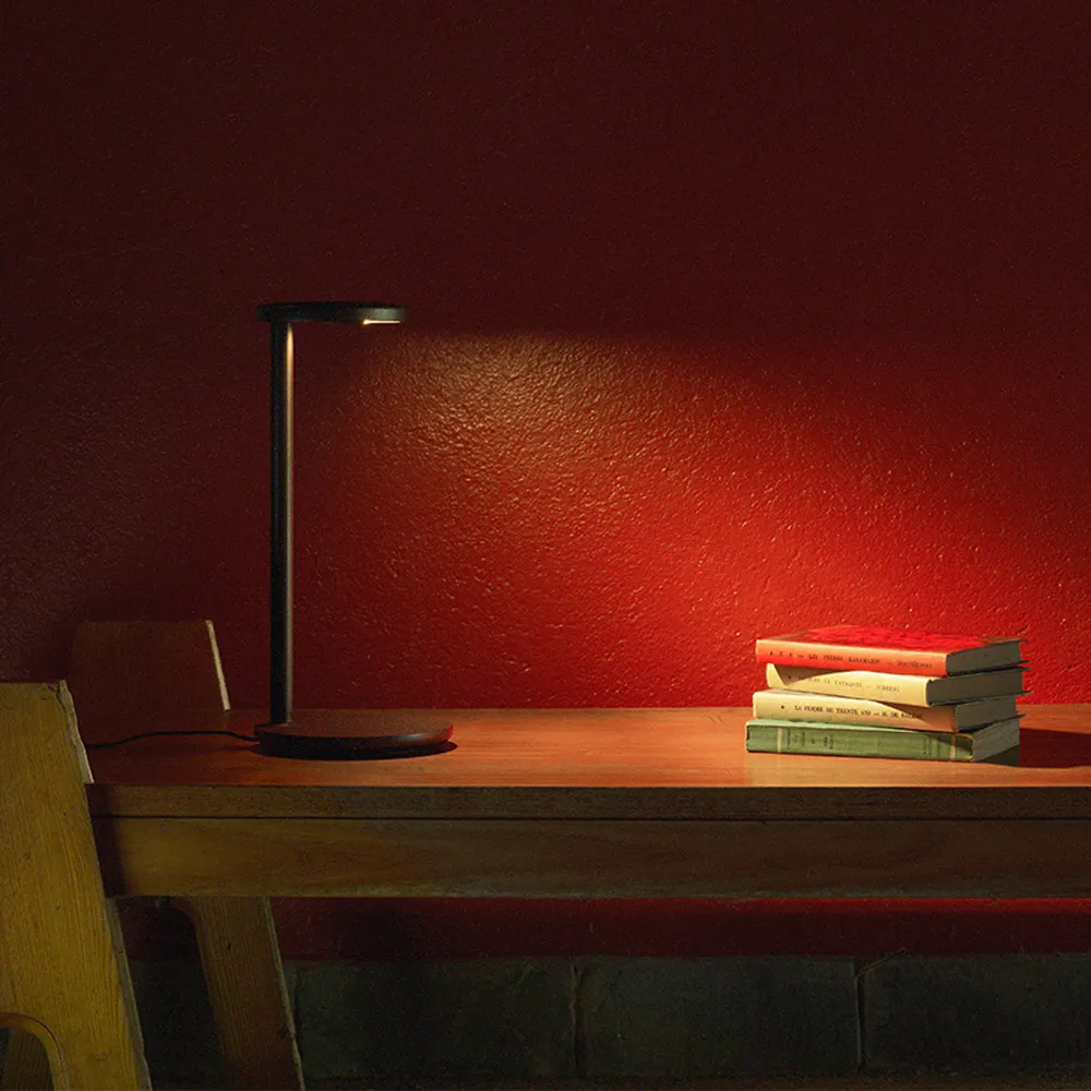 Oblique table lamp, White Flos