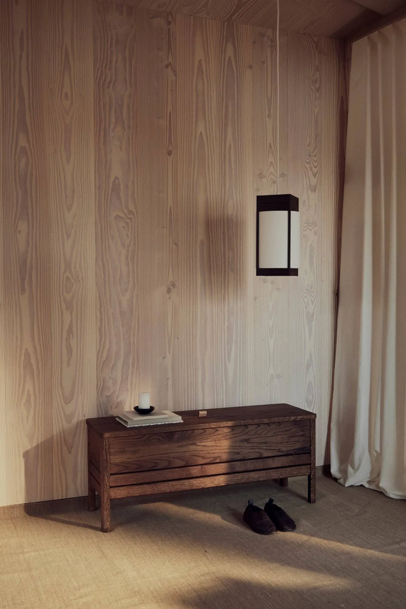 A Line storage bench 111 cm, Smoked oak Form & Refine