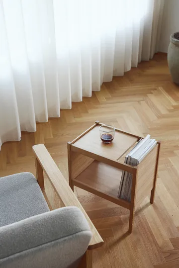 Journal side table 29x43 cm - Oak - Form & Refine