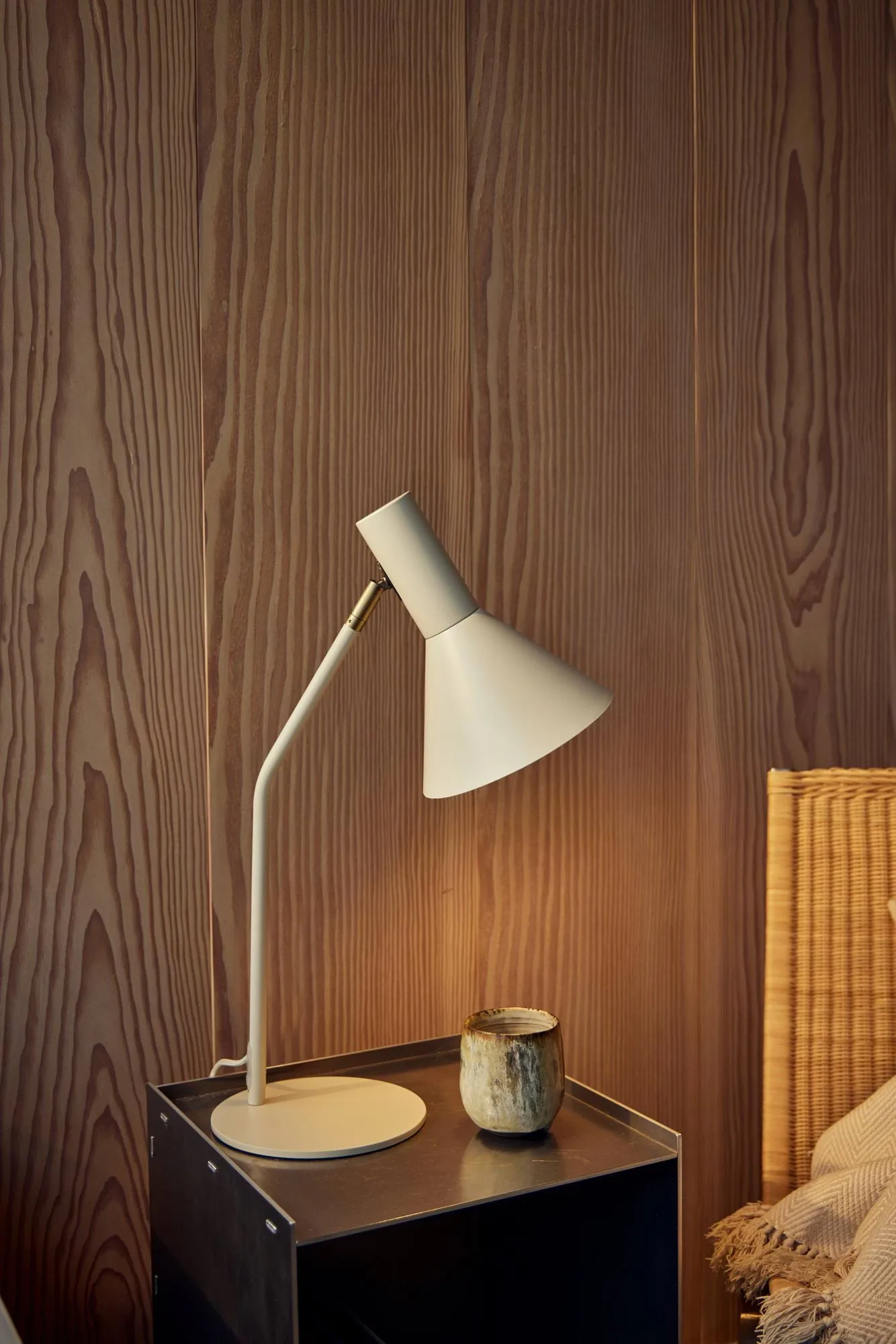Lyss table lamp, Vanilla, 50 cm Frandsen