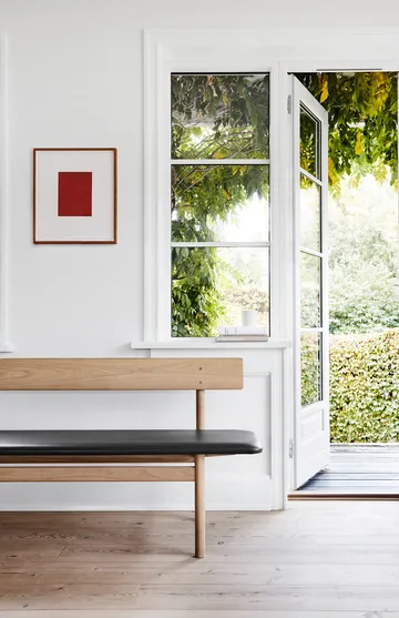 Mogensen 3171 bench - Soaped oak-leather omni 301 black - Fredericia Furniture