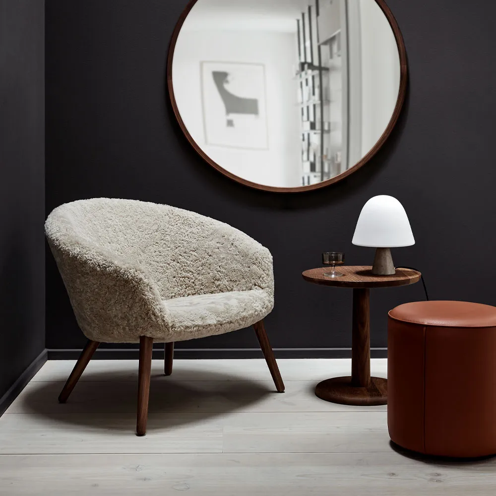 Mono seat pouf, Grand linen beige, Ø39 cm Fredericia Furniture