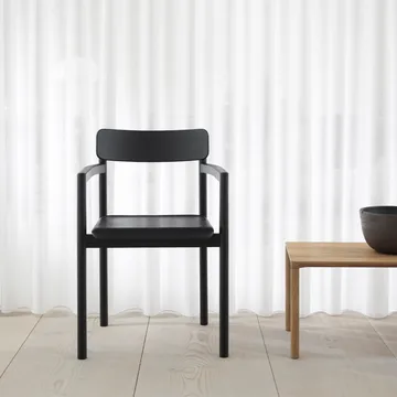 Post 3445 armchair - Black lacquered oak - Fredericia Furniture