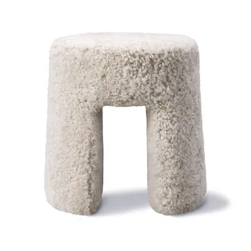 Sequoia ottoman - Sheepskin moonlight - Fredericia Furniture
