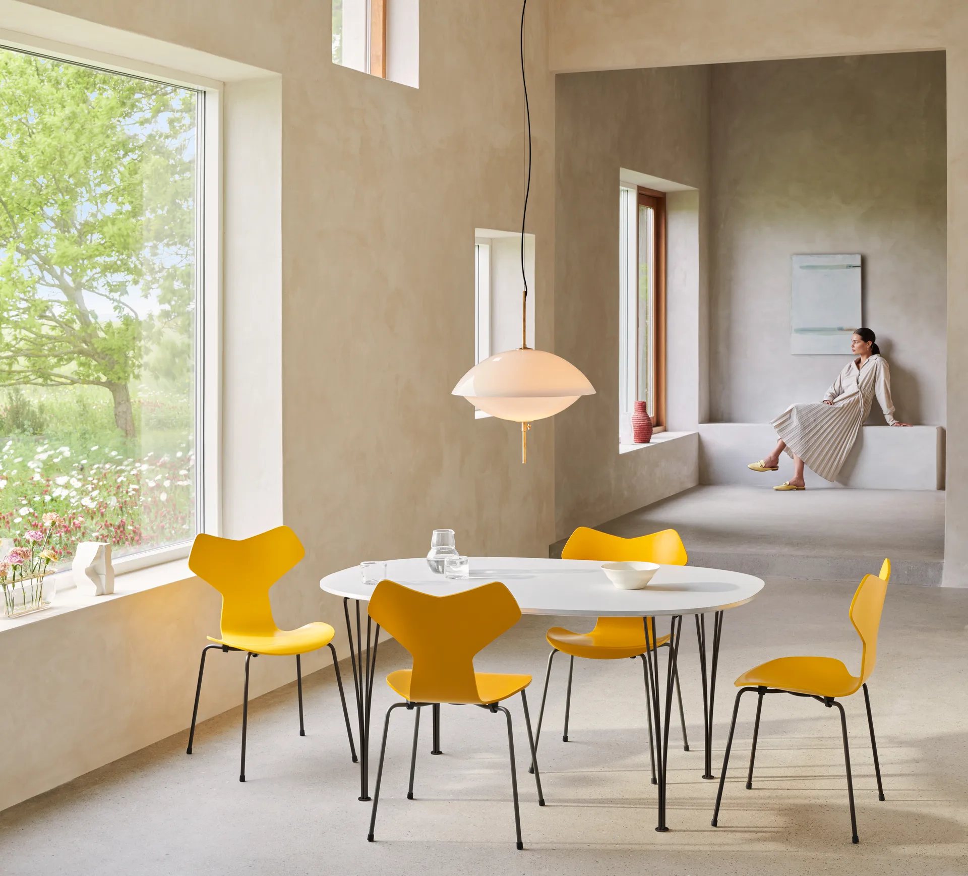 Clam pendant lamp, Ø55 cm Fritz Hansen