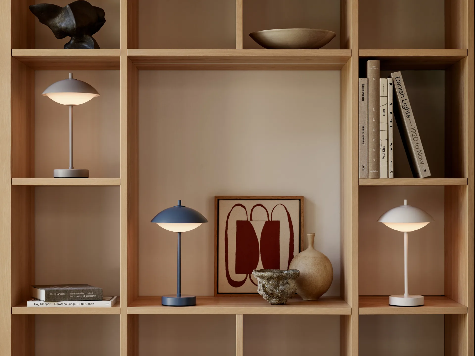 Clam portable table lamp 31 cm, Nine grey Fritz Hansen