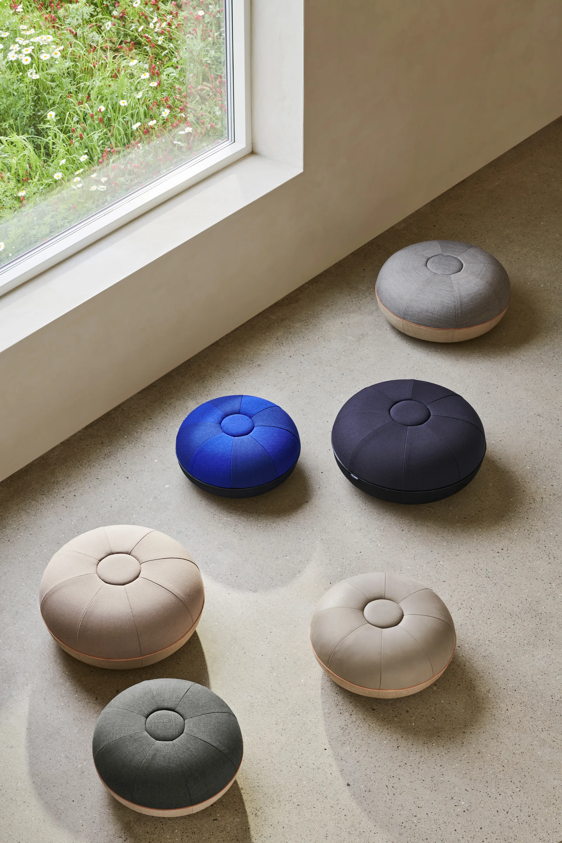 Pouf sit pouf small, Light grey Fritz Hansen